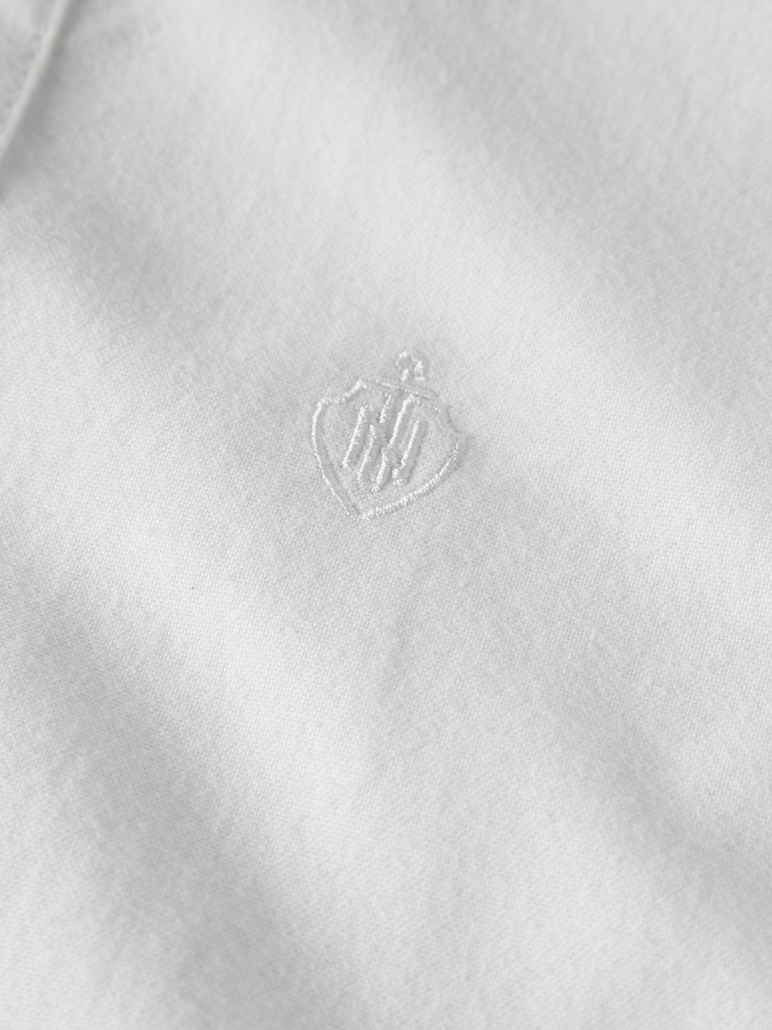 model_shot-front_full